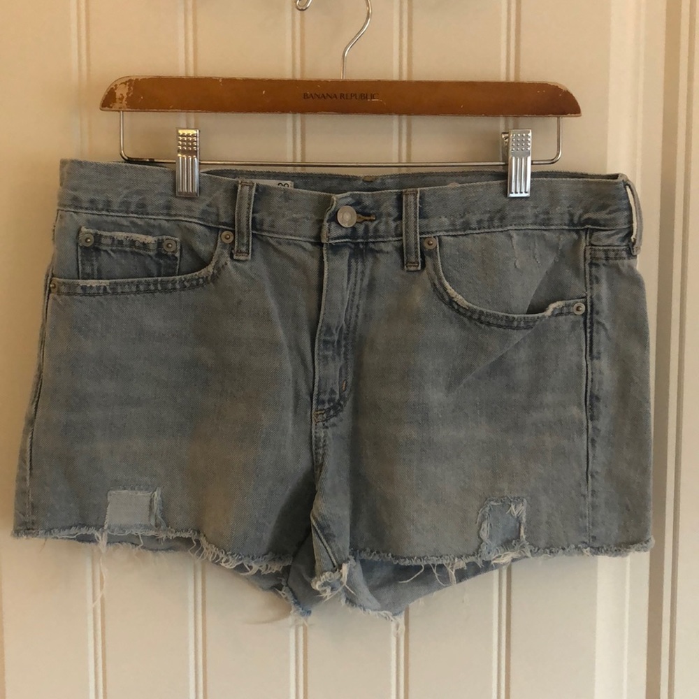 GAP Slim Short Cut Off Denim